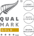 Qualmark 4 Star Plus Gold Award Logo